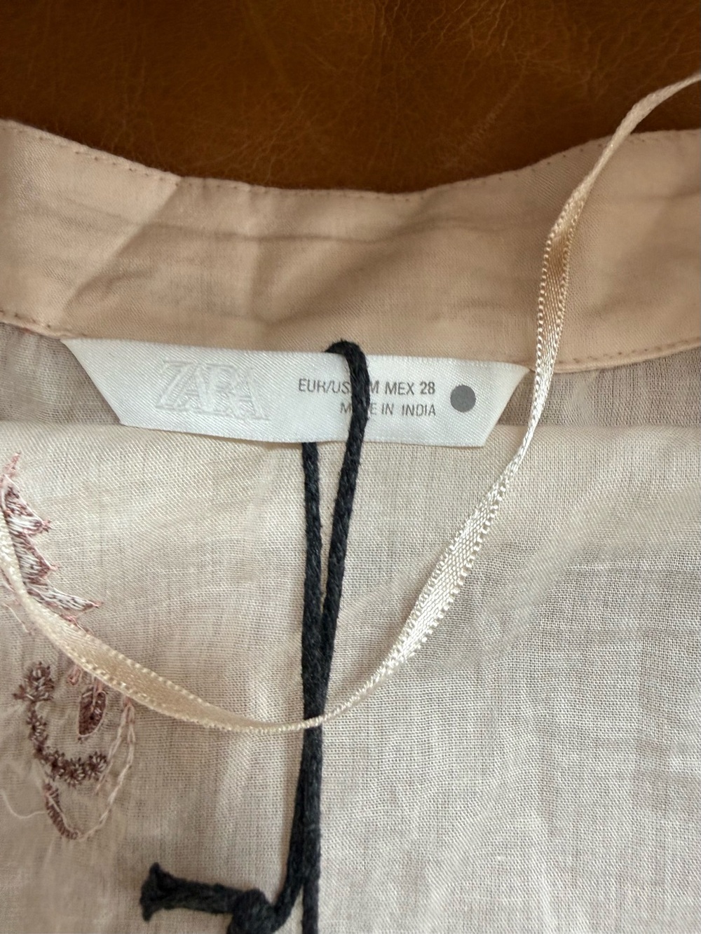 Zara Cream Shorts with Pink & Green Floral Embroidery - Picture 4 of 4